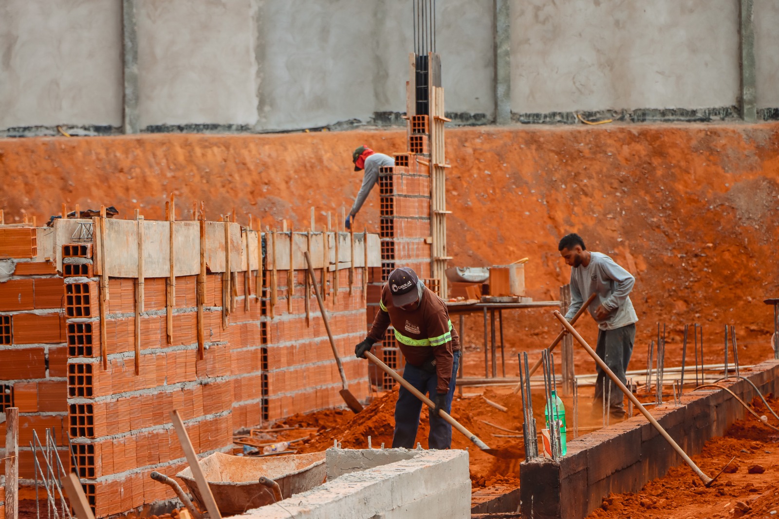 Construção de nova unidade de saúde avança em Senador Canedo