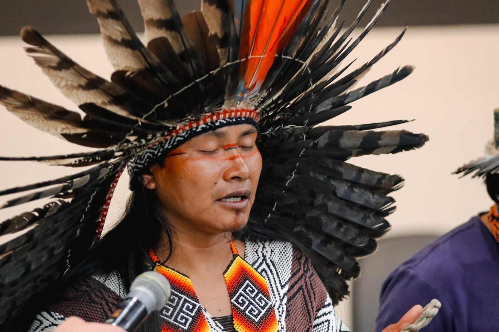 Projeto Cultural “Nossas Raízes” leva tradição Huni Kuî aos CMEIs de Senador Canedo