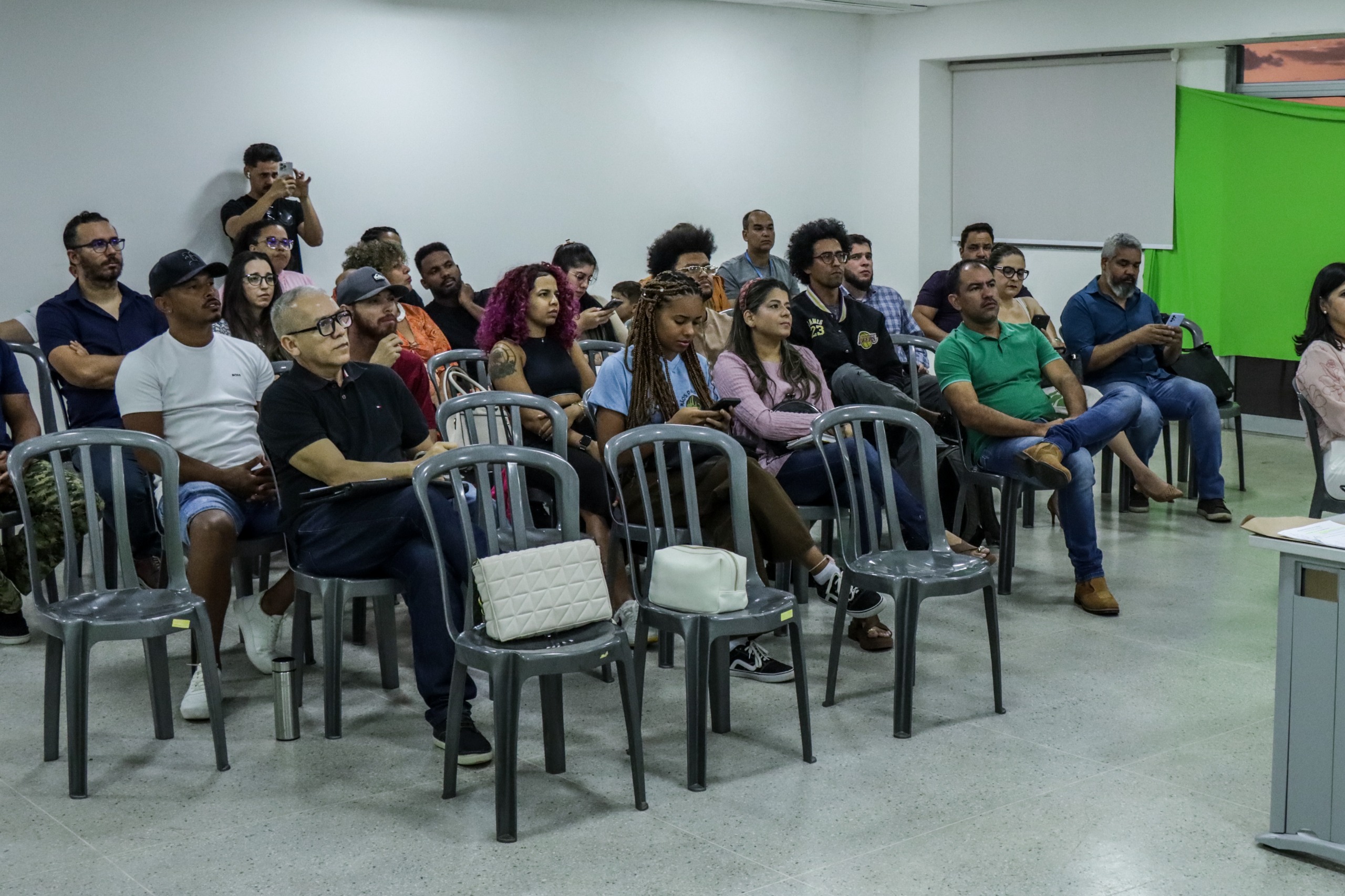 Senador Canedo reúne agentes culturais para discutir a aplicação da Lei Aldir Blanc