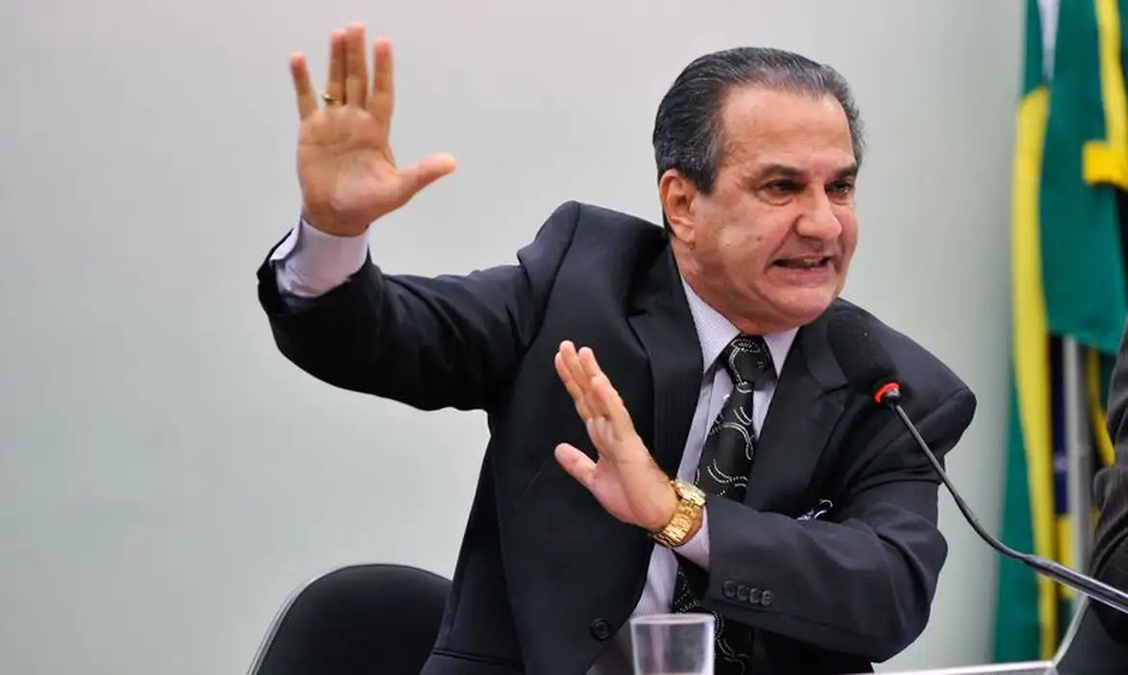 Silas Malafaia é alvo de operação da PF e tem celular apreendido e passaporte cancelado