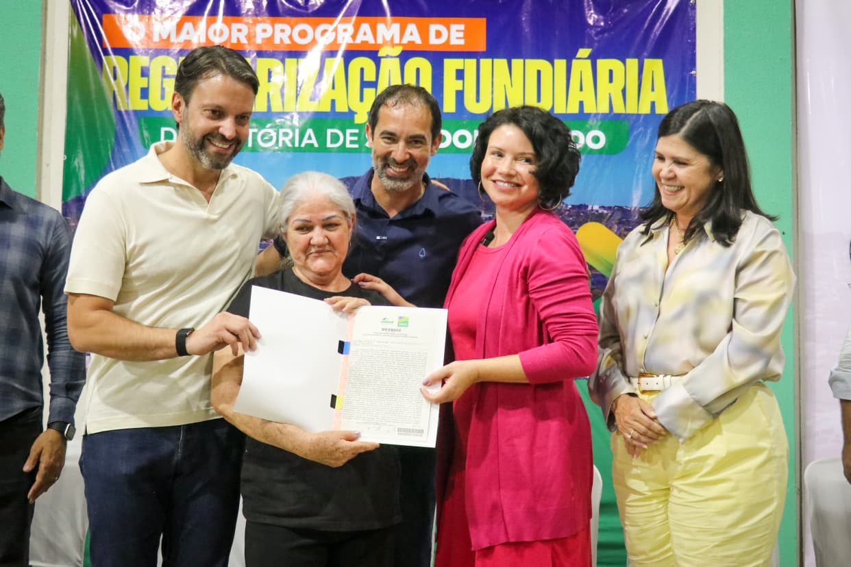 Senador Canedo realiza reunião de Regularização Fundiária no Jardim das Oliveiras