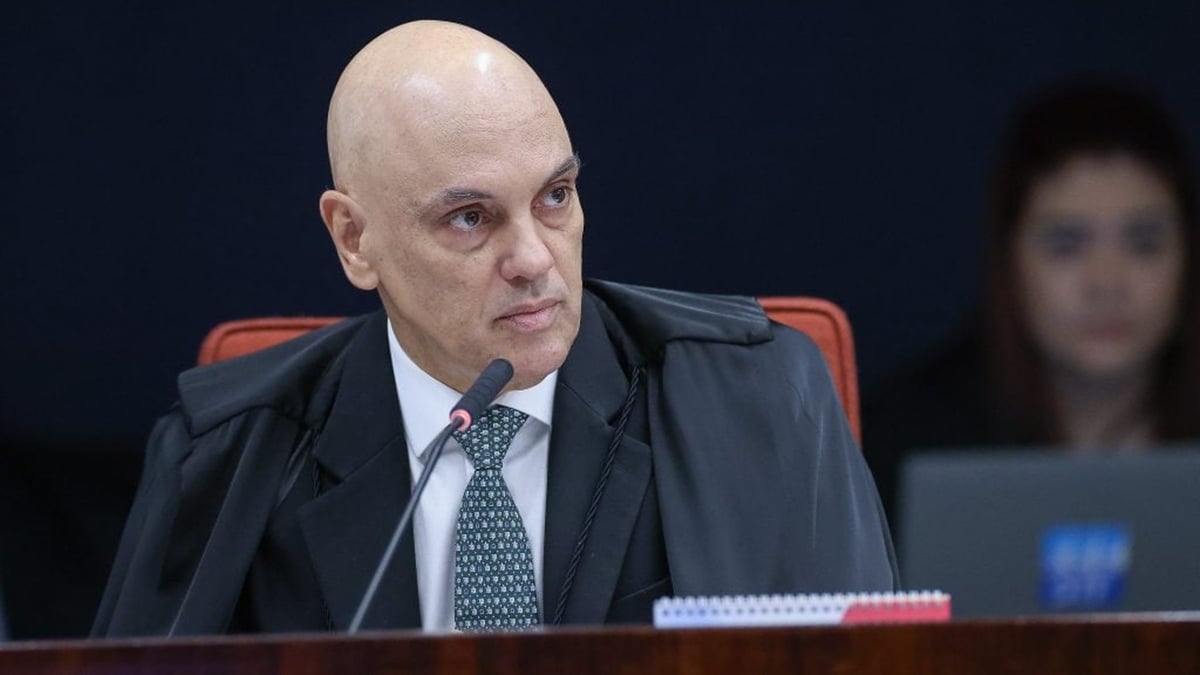 Moraes pede sessões extras para julgar Bolsonaro e os demais réus da suposta trama golpista