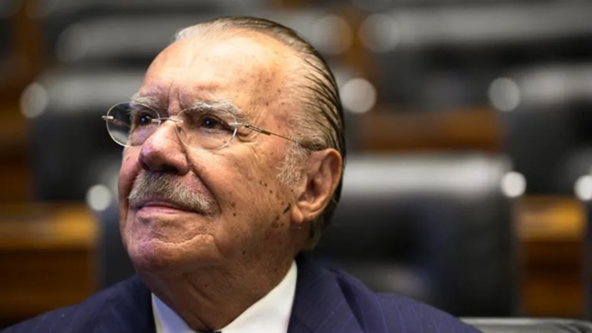Ex-presidente José Sarney participa de evento em Pirenópolis que celebra 37 anos da Constituição